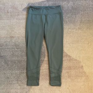 Reebok High Waist 7/8 Leggings w/ Ankle Detail